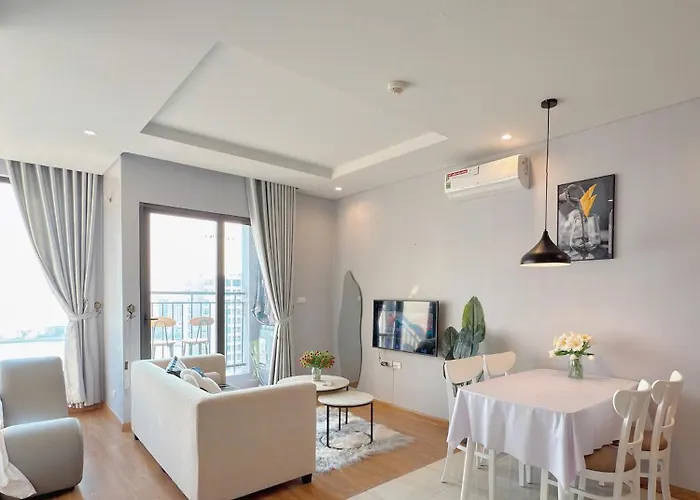 Bay Garden Aurora 3*