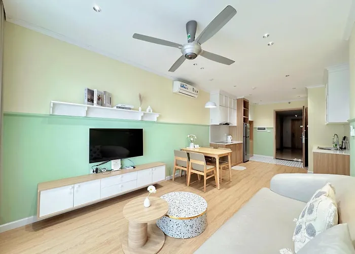 Bay Garden Aurora 3*